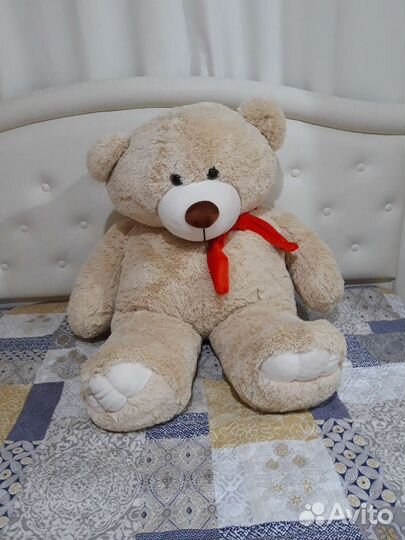 Большие плюшевые медведи