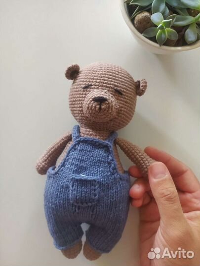 Вязаная игрушка, мишка Лу