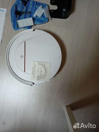 Робот-пылесос Midea WCR03