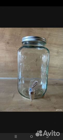 Банка с краником