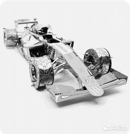 Железная модель спортивной машинки