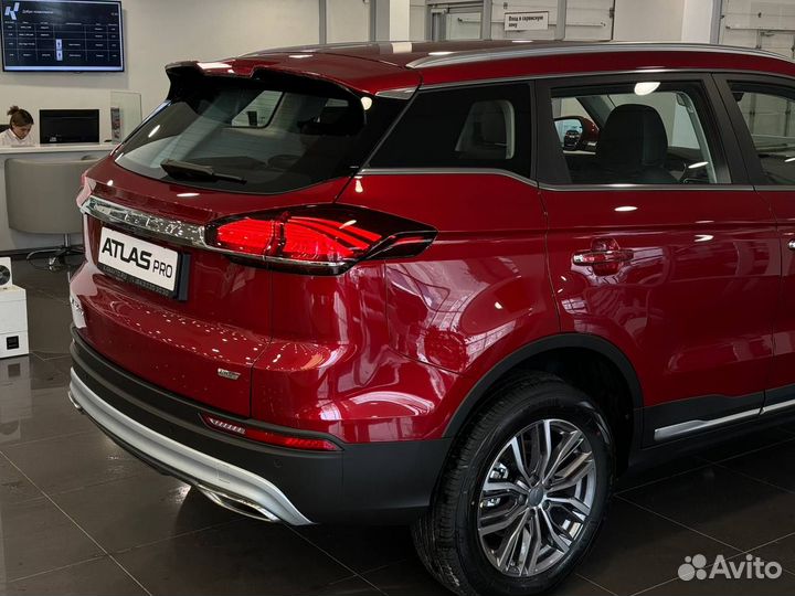 Geely Atlas Pro 1.5 AMT, 2024