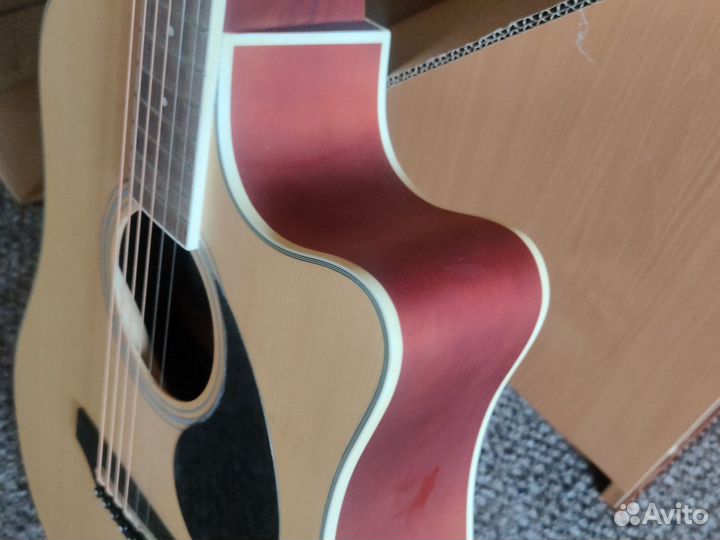 Акустическая гитара