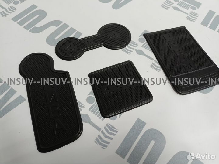 Резиновые коврики в тоннель пола комфорт Нива