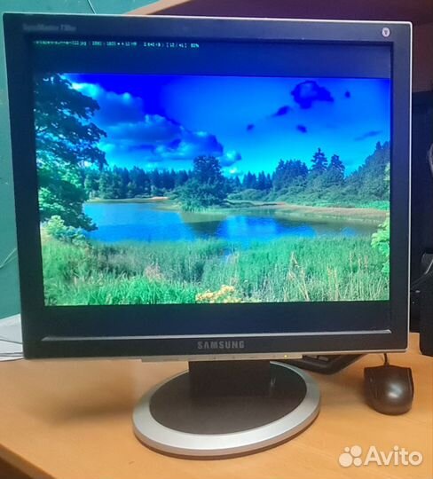 Монитор Samsung 730BF (GH17PS)