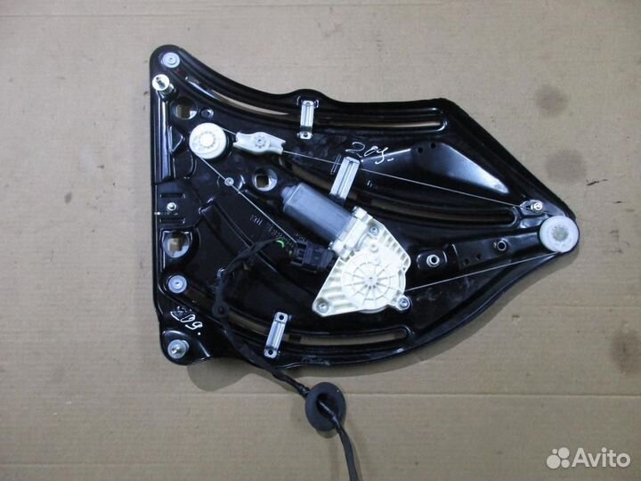 Стеклоподъемник задний левый w207 coupe E-class