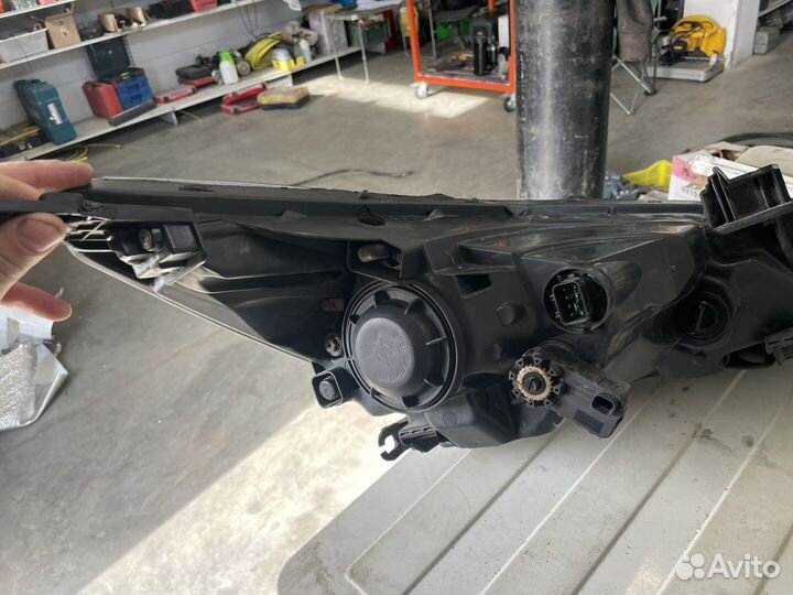 Левая фара на hyundai solaris 1