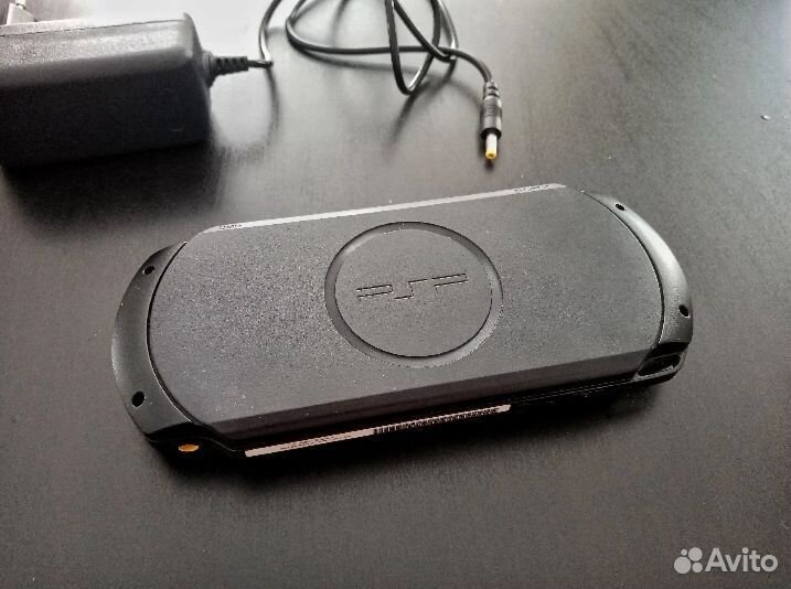 Sony PSP-E1008 black 16 Gb