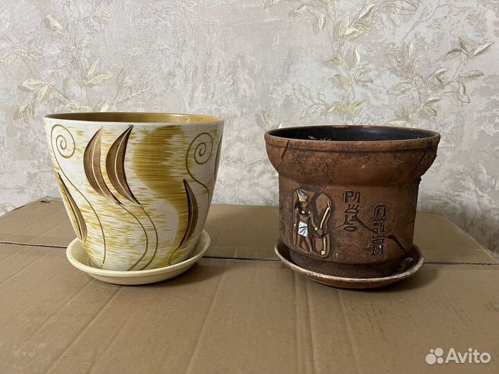 Горшки для цветов растений. Кашпо