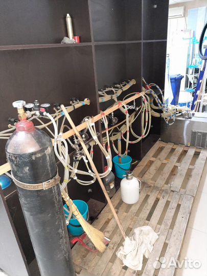 Пивное оборудование на 12 сортов с мебелью