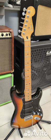 Электрогитара, Мексика Fender Stratocaster SSS
