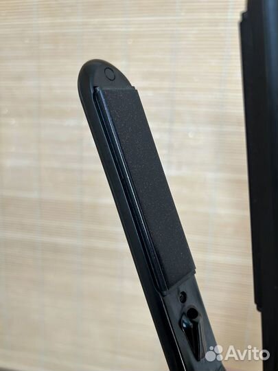 Выпрямитель для волос, новый