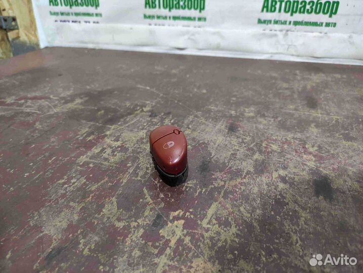 Кнопка аварийки и блокировки Peugeot 206