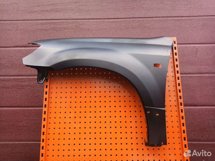 Крыло левое Mitsubishi Outlander 1