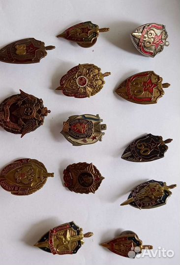 Тяжелые значки СССР