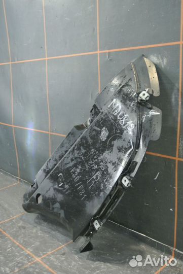 Пыльник днища задний правый - BMW 3 F30