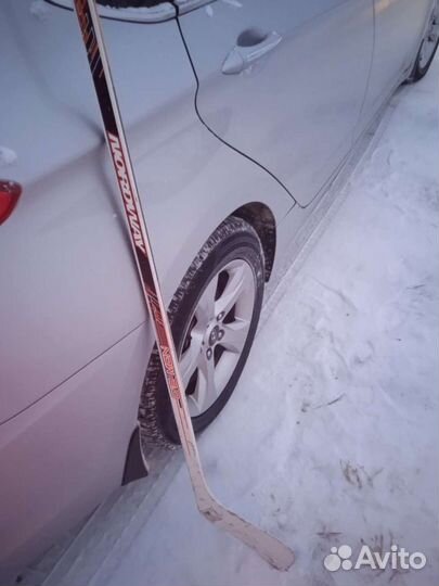 Клюшка хоккейная