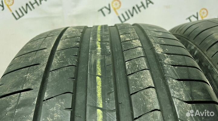 Pirelli P Zero PZ4 285/40 R21 94Y