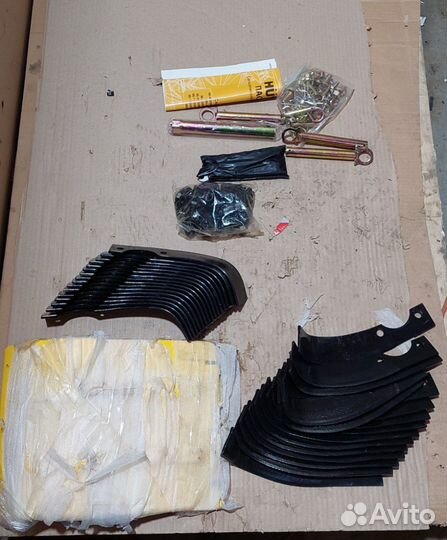 Замят бак и глушитель нет колёс Сельскохозяйственн