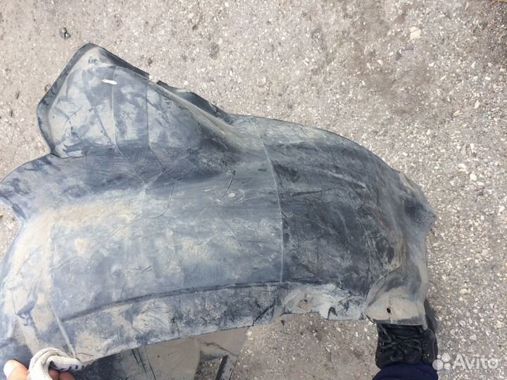 Подкрылок левый передний volkswagen polo