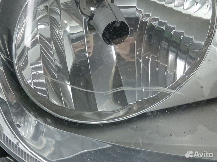 Фара передняя для Renault Scenic 1 260102746R
