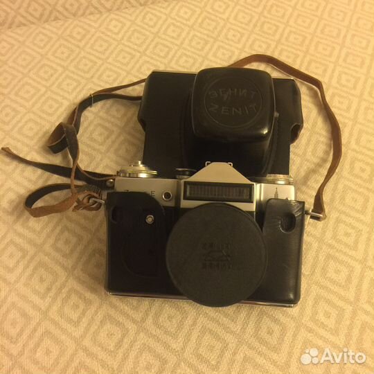 Фотоаппарат Зенит Е с логотипом Олимпиада 80
