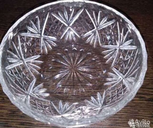 Вазы,маслёнка,сахарница,стаканы,стопки,др хрусталь