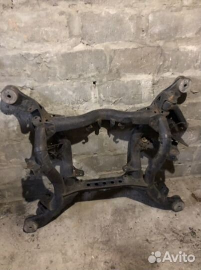 Балка задняя фольксваген туарег 3.2