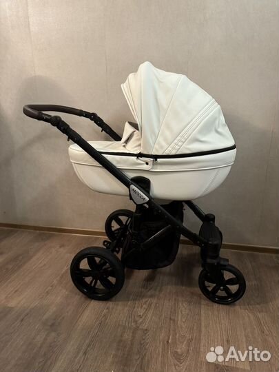 Коляска verdi mocca 3 в 1 белая