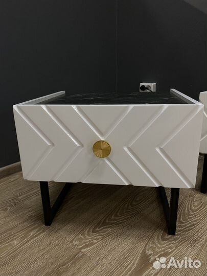 Тумба прикроватная 