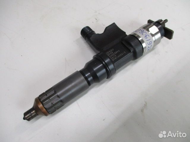 Форсунка с.н.04S03890 isuzu 8981600613