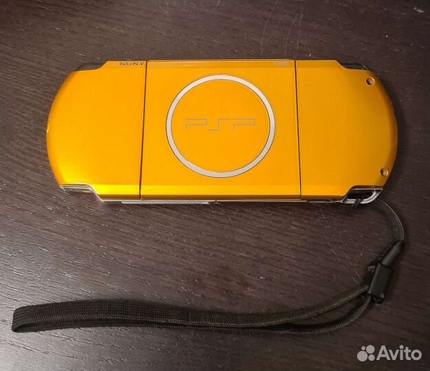 Sony PSP 3000 Gold Limited Edition