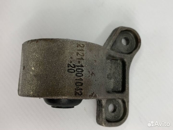 Опора кпп 4х ступка Нива 2121