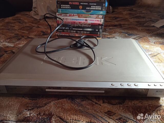 Dvd проигрыватель с 15 ю дисками