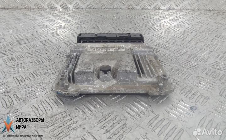 Блок управления двигателем Skoda Octavia 2 (A5)