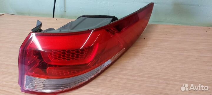 Фонарь задний правый kia rio 3 оригинал