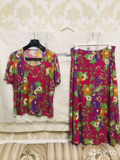 Костюм женский с юбкой 56 58 размер