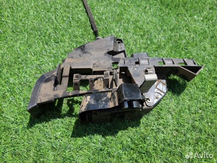 Замок двери задний правый Ford Focus 2 CB4