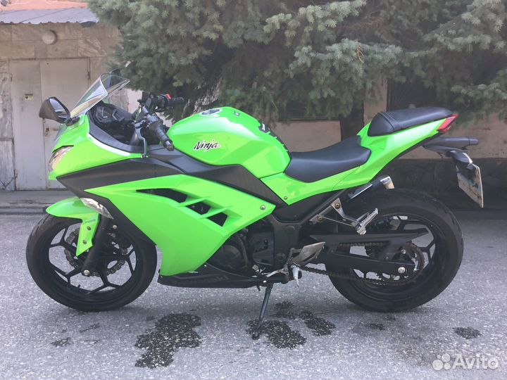 Kawasaki Ninja 300(ABS), EX 300B