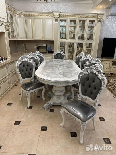 Стол и стулья от производителя. В наличии