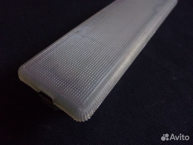 Мерседес 123 / 124 / 190, задний плафон салона