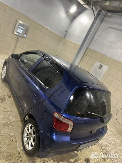 Toyota Vitz 1.0 AT, 2000, 300 000 км