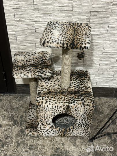 Домик для кошки с когтеточкой