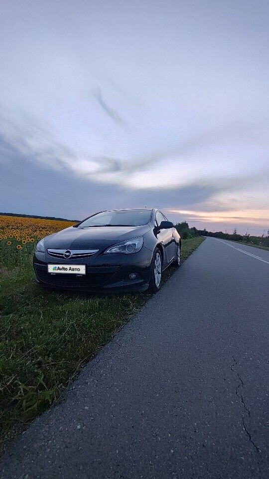 Opel Astra GTC: фото владельца