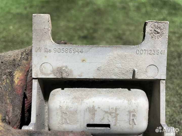 Заглушка порога задняя правая opel vectra b