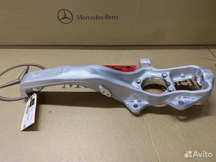 Поворотный кулак левый Mercedes W167