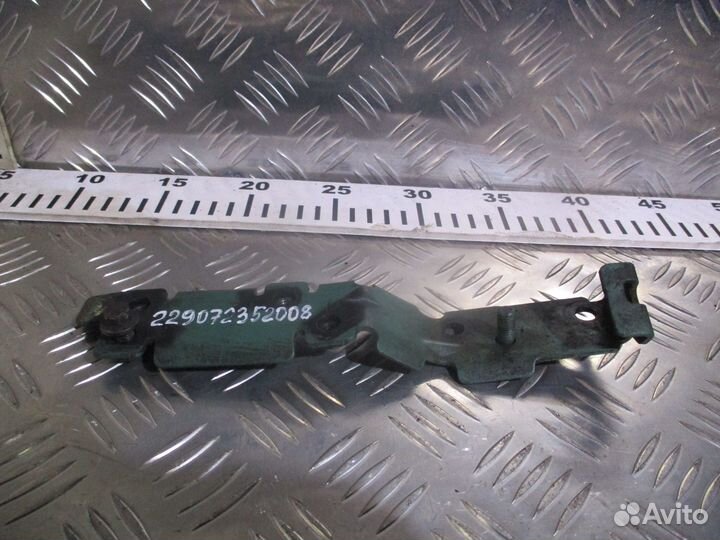 Кронштейн трубок охлаждающей жидкости Volvo 215306