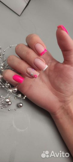 Мастер по маникюру