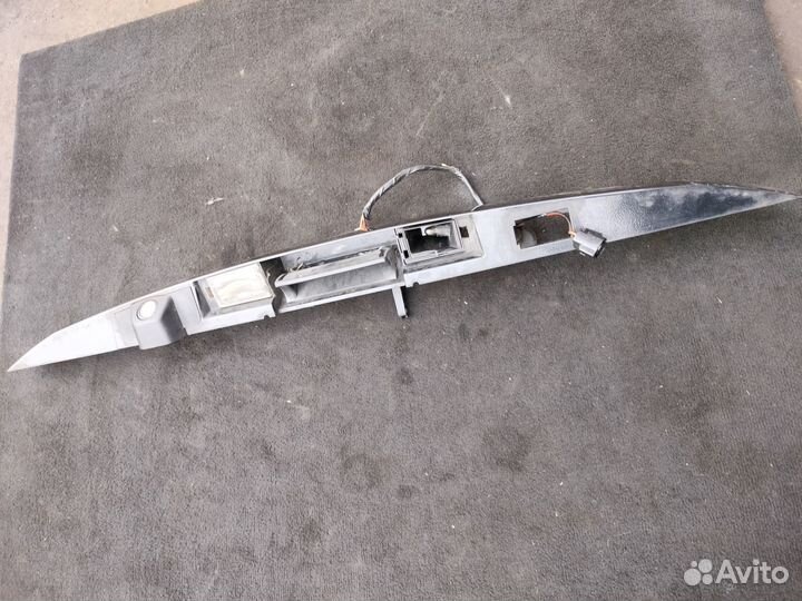 Накладка крышки багажника jеep grand сhеrоkее wk1