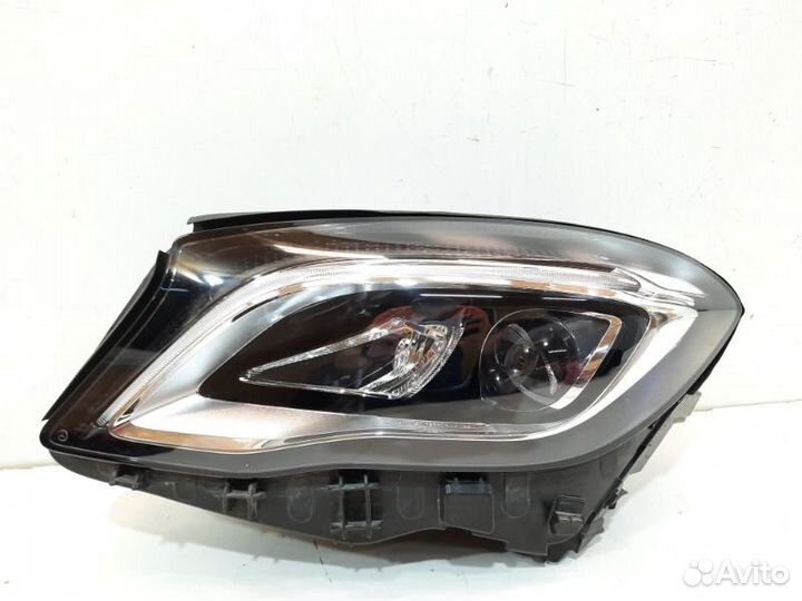 Фара передняя левая Mercedes-Benz Gla X156